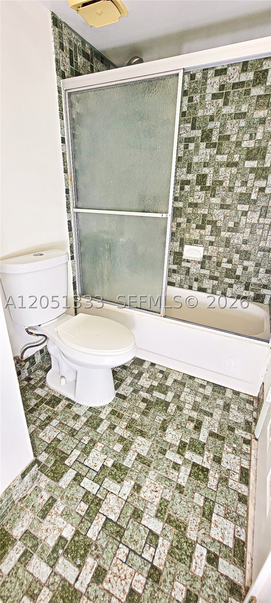WOODLANDS TOWNHOUSE CONDO - Residential