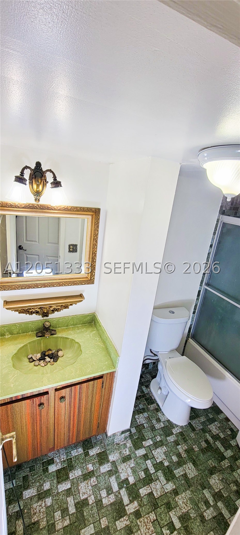WOODLANDS TOWNHOUSE CONDO - Residential