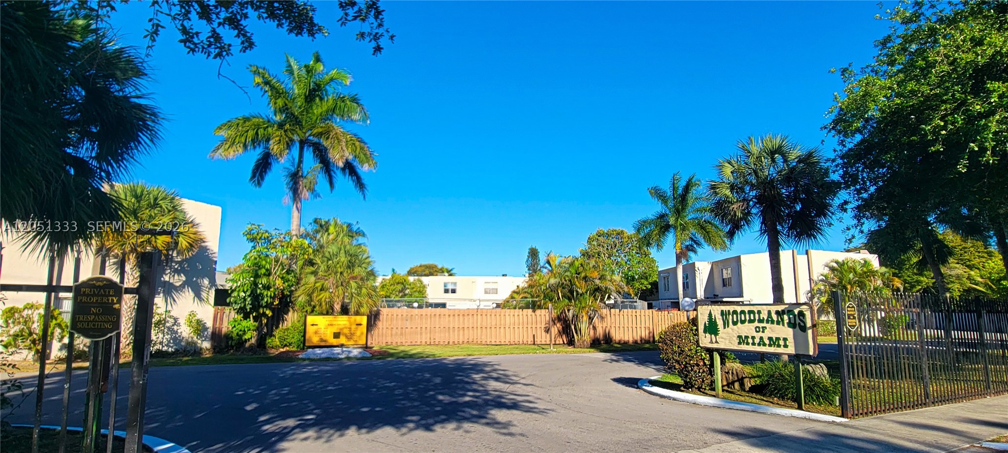 WOODLANDS TOWNHOUSE CONDO - Residential