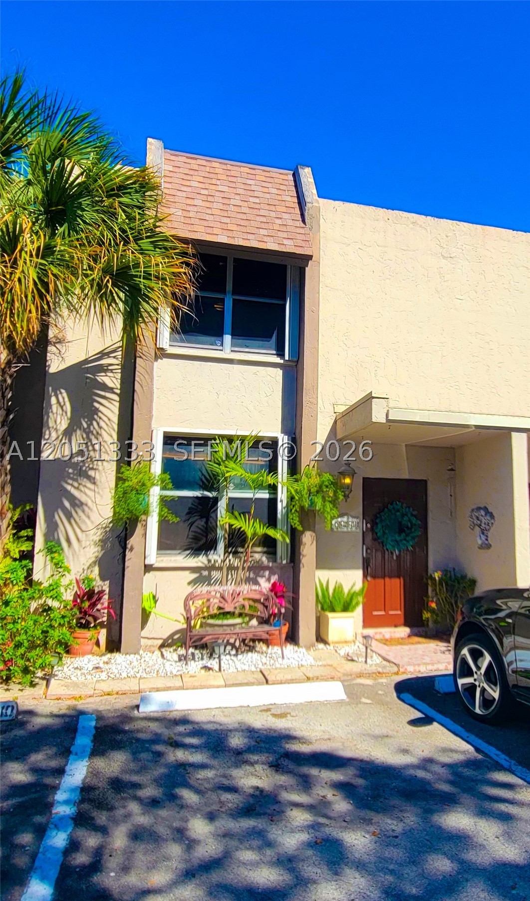 WOODLANDS TOWNHOUSE CONDO - Residential