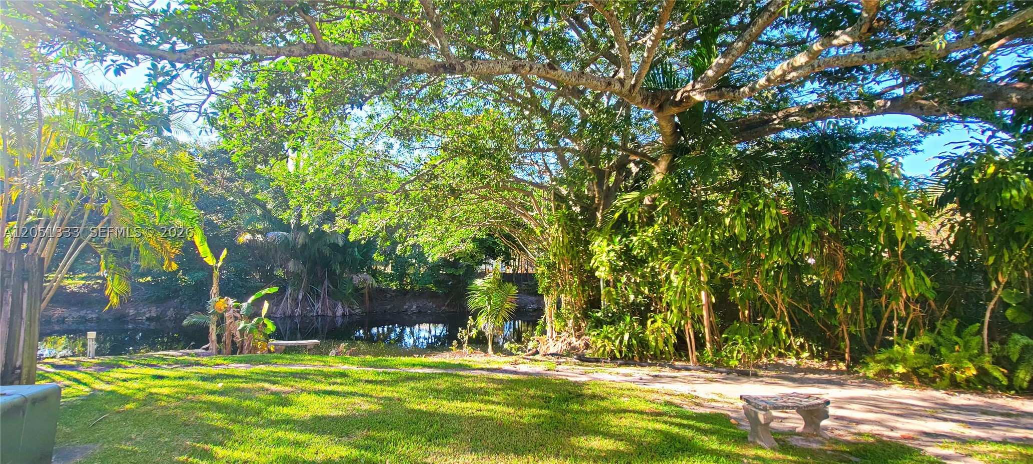 WOODLANDS TOWNHOUSE CONDO - Residential