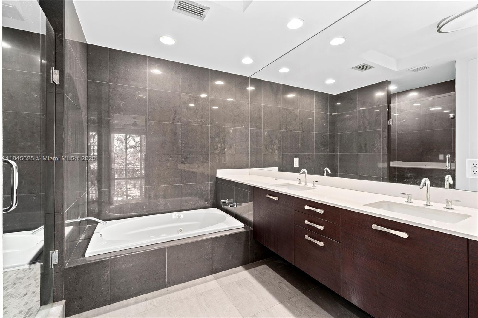 EVERGLADE LAND SALES CO F - Residential