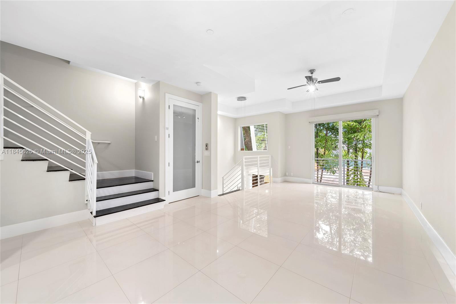 EVERGLADE LAND SALES CO F - Residential
