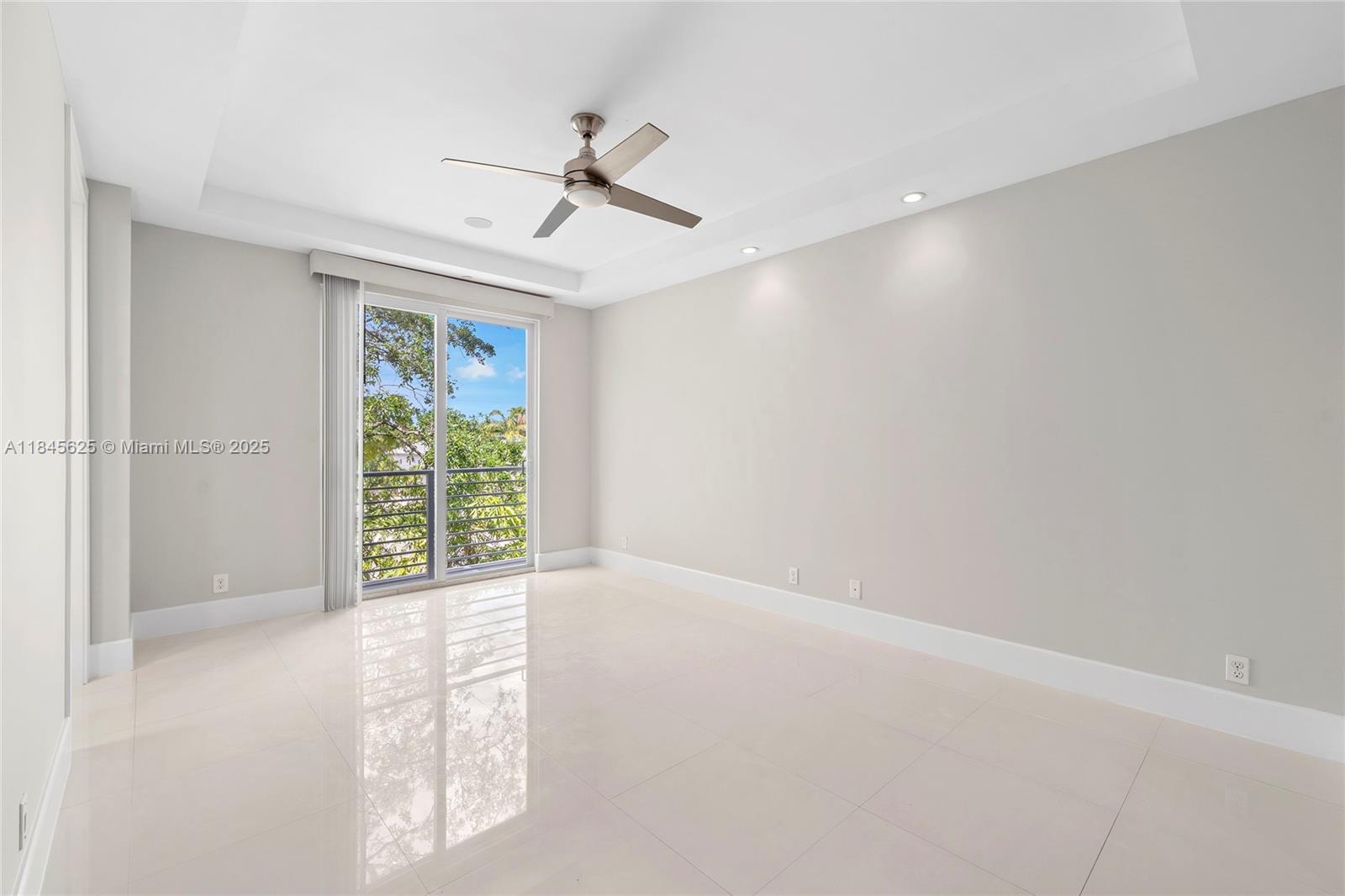 EVERGLADE LAND SALES CO F - Residential