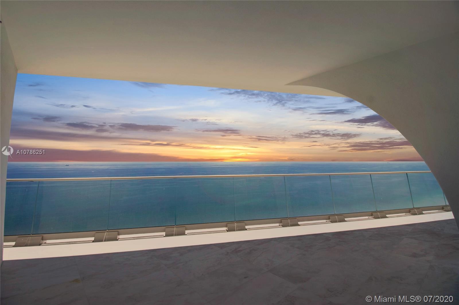 JADE SIGNATURE CONDO - Residential