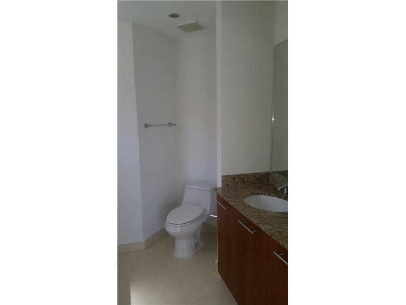 MERCO AT AVENTURA - Residential Lease
