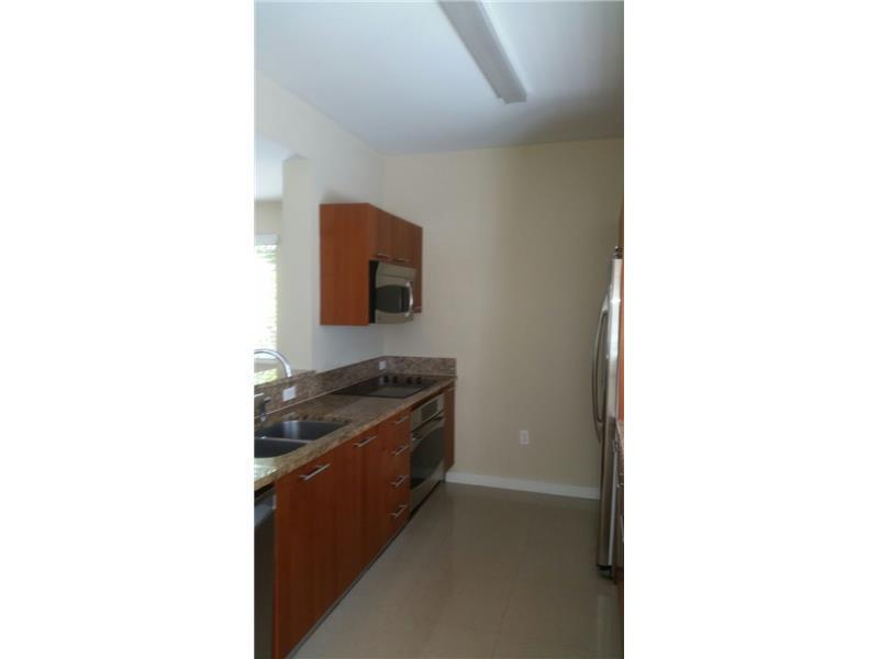 MERCO AT AVENTURA - Residential Lease