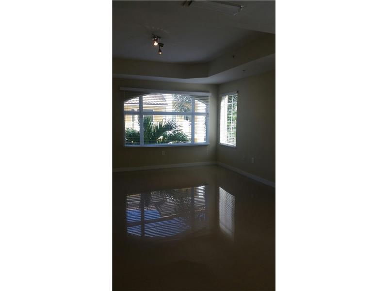 MERCO AT AVENTURA - Residential Lease
