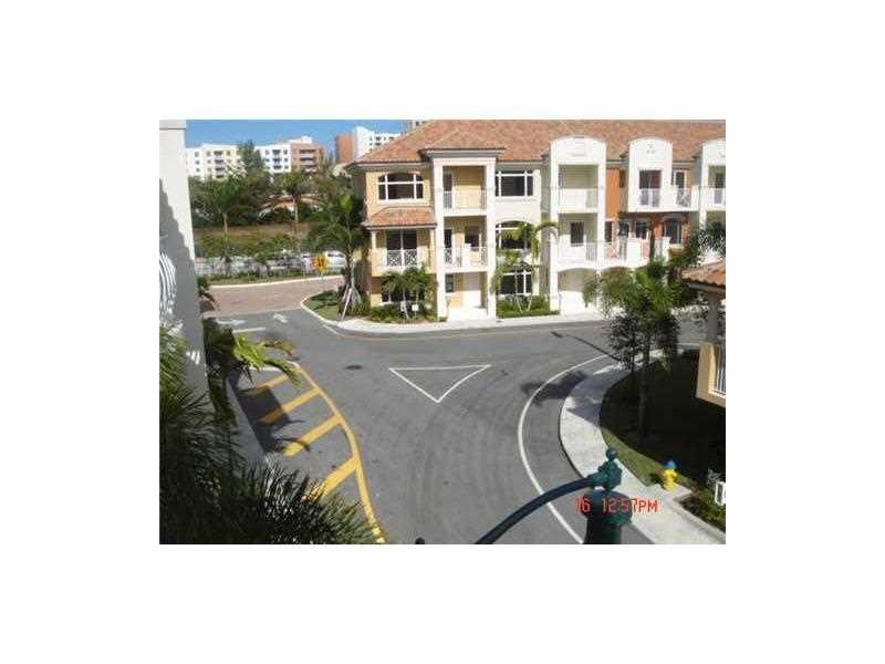 MERCO AT AVENTURA - Residential Lease