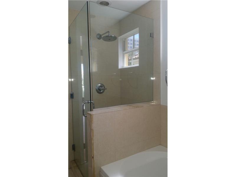 MERCO AT AVENTURA - Residential Lease