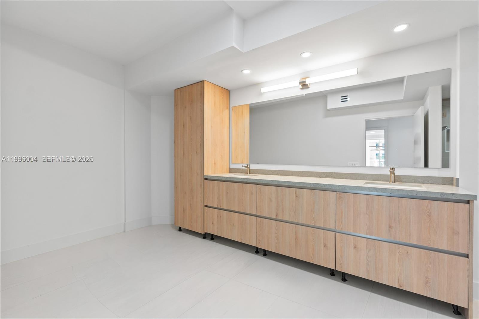 ATLANTIC II AT THE POINT - Residential