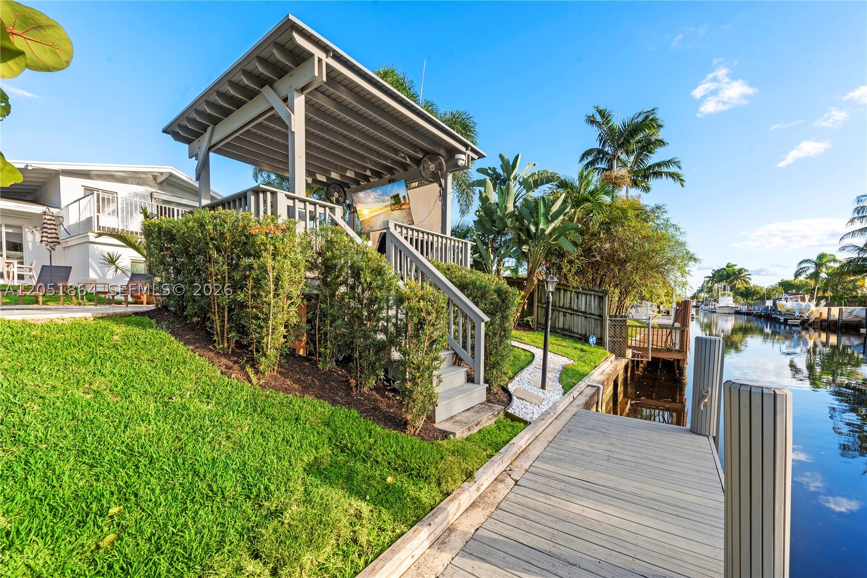 LAUDERDALE ISLES NO 2-BLK - Residential Lease