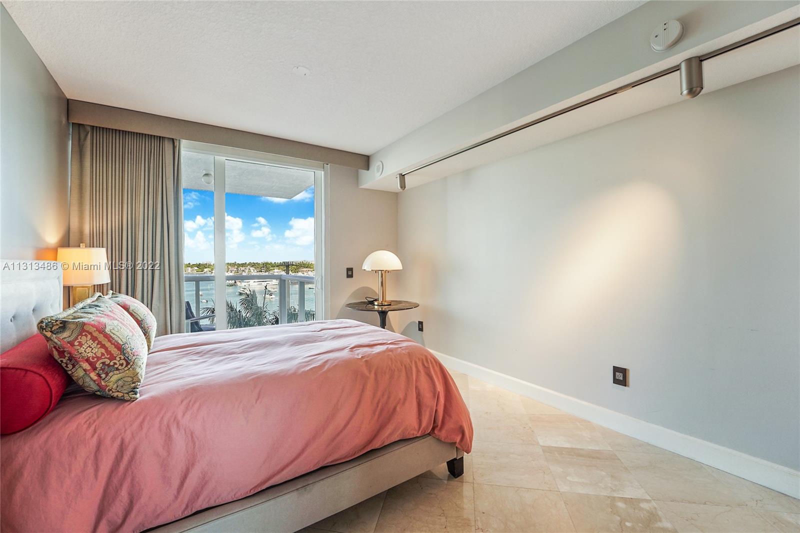THE GRAND VENETIAN CONDO - Residential