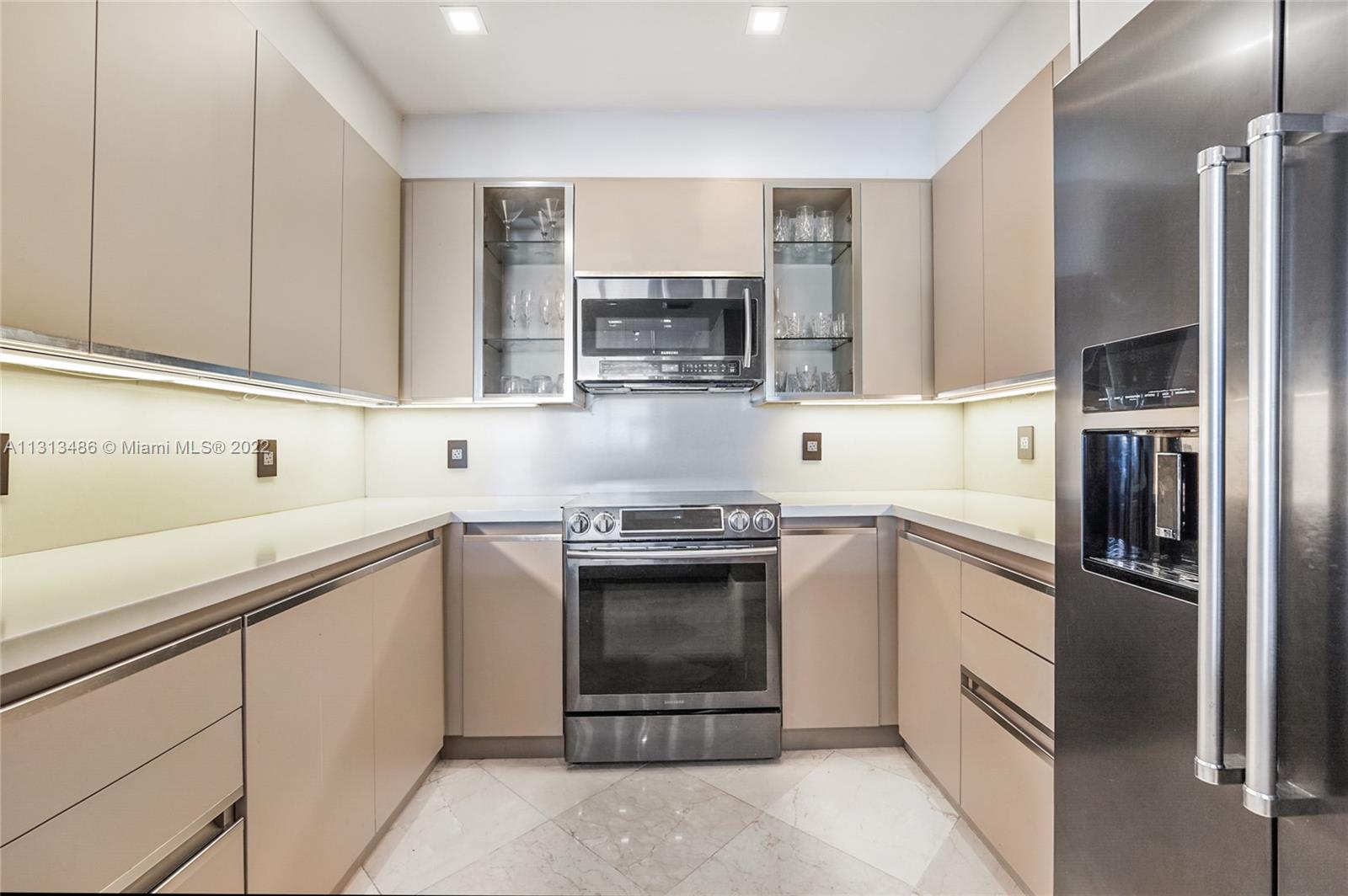 THE GRAND VENETIAN CONDO - Residential