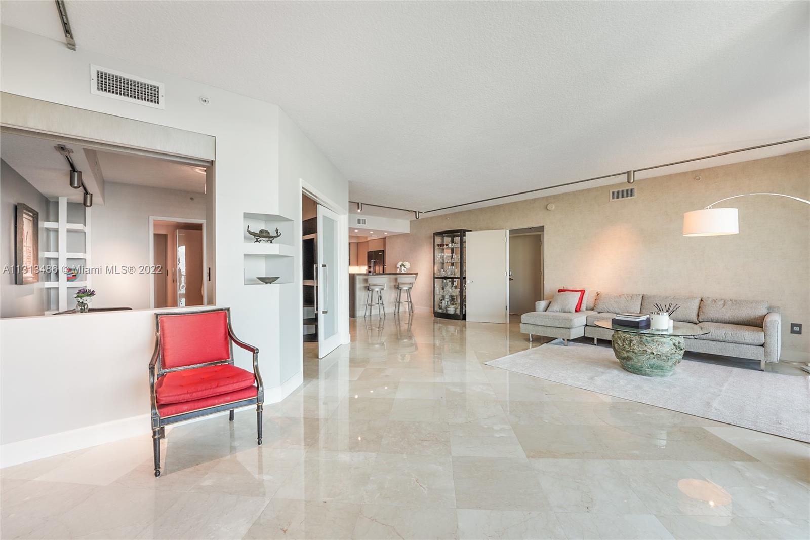 THE GRAND VENETIAN CONDO - Residential