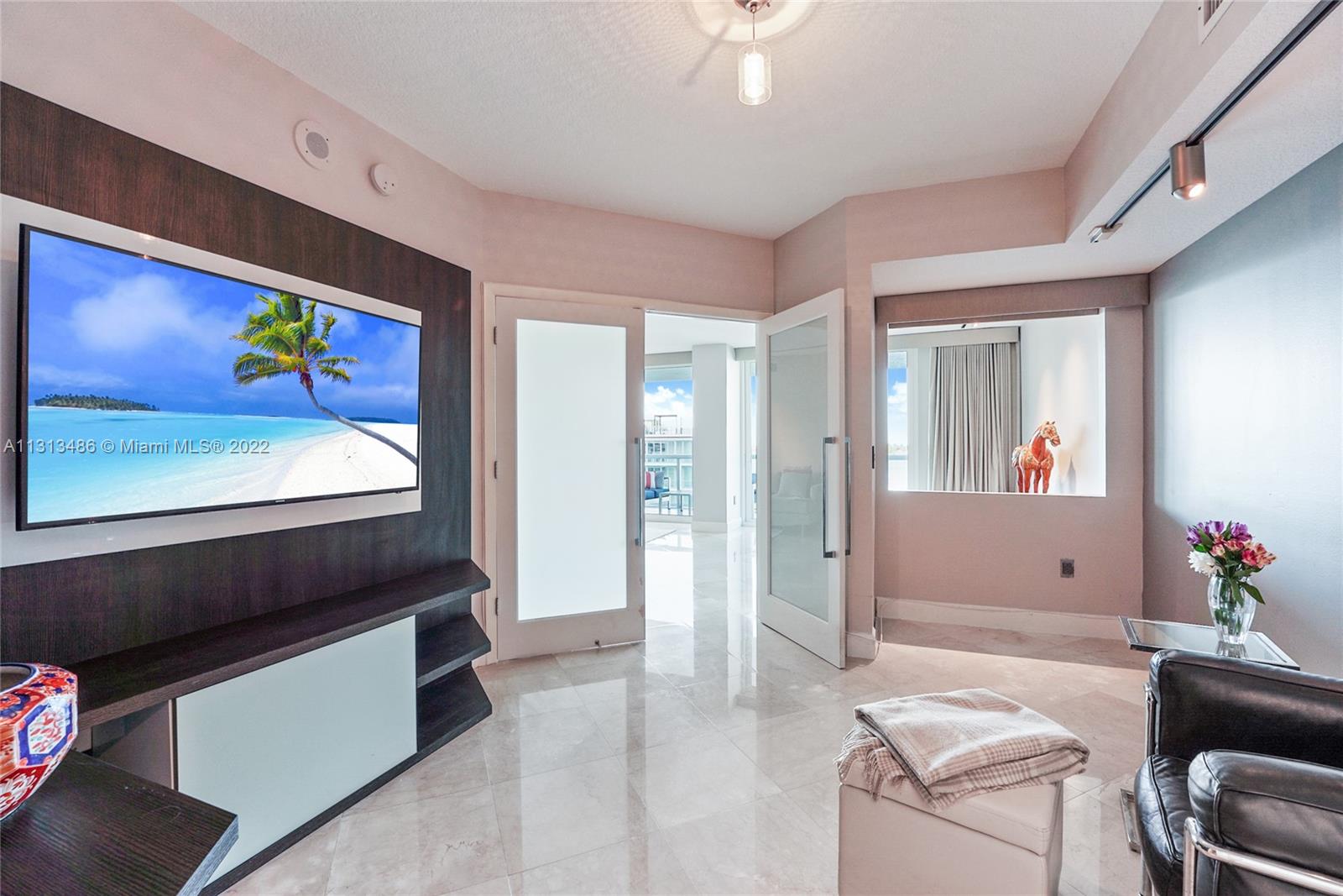 THE GRAND VENETIAN CONDO - Residential