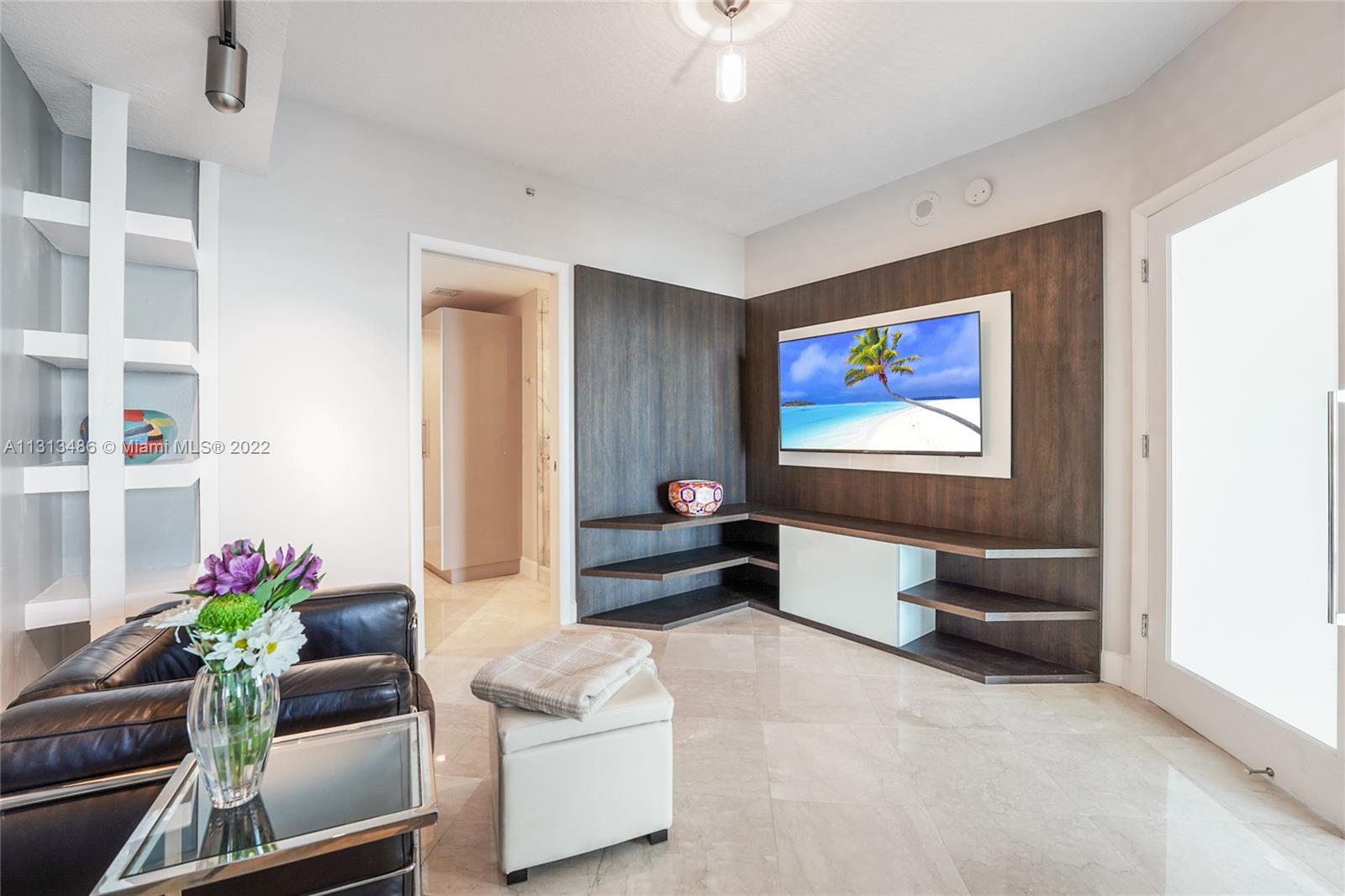 THE GRAND VENETIAN CONDO - Residential