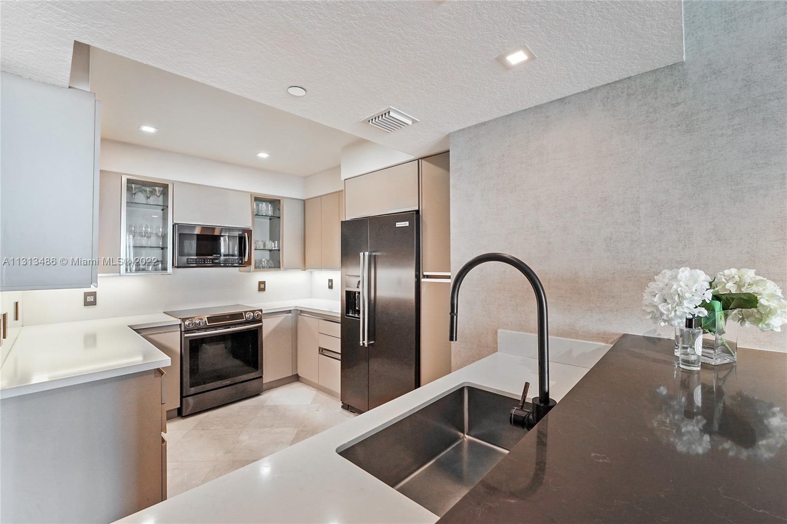 THE GRAND VENETIAN CONDO - Residential