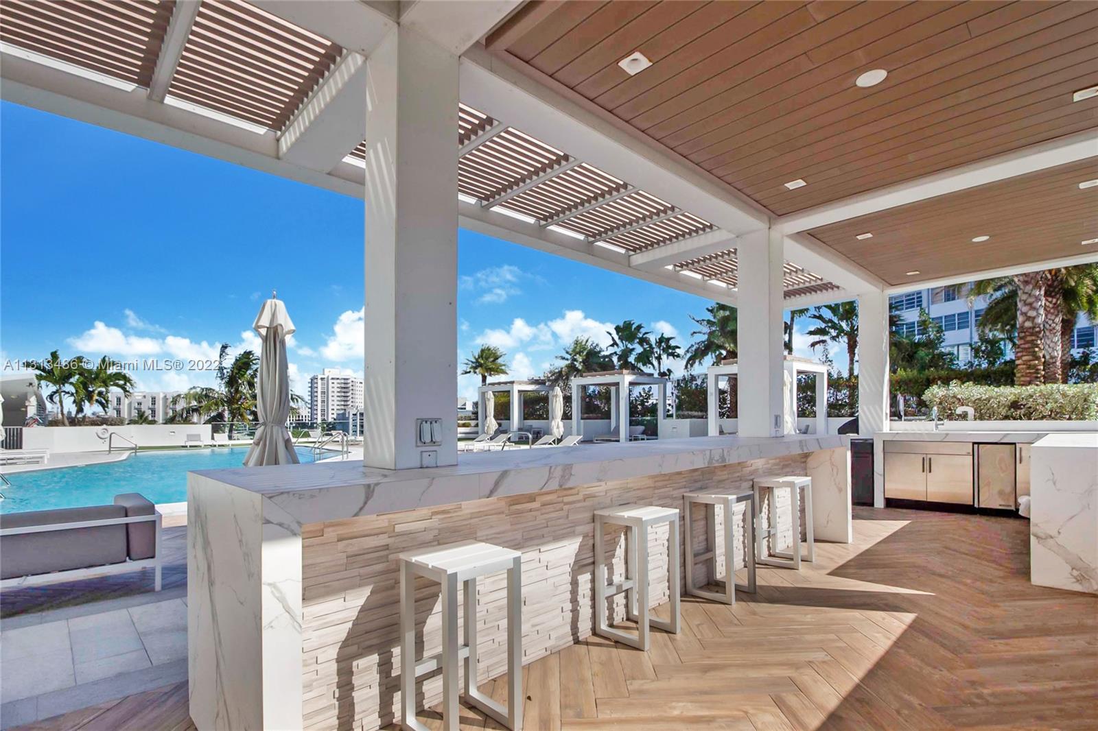 THE GRAND VENETIAN CONDO - Residential