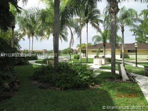 LE CLUB AT OLD CUTLER CON - Residential Lease