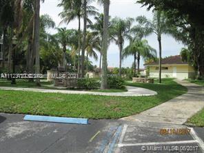 LE CLUB AT OLD CUTLER CON - Residential Lease