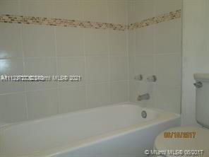 LE CLUB AT OLD CUTLER CON - Residential Lease