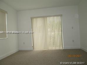 LE CLUB AT OLD CUTLER CON - Residential Lease