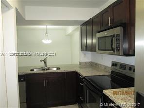 LE CLUB AT OLD CUTLER CON - Residential Lease