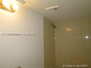 LE CLUB AT OLD CUTLER CON - Residential Lease
