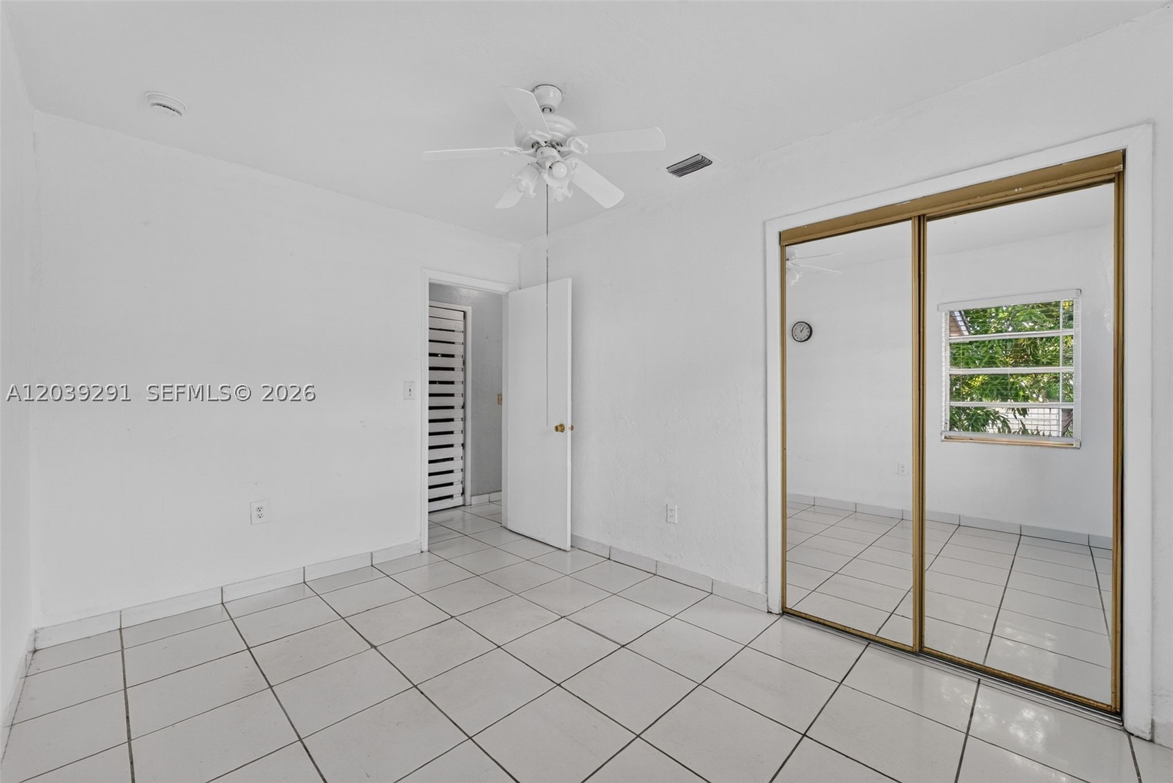 GOLDEN HIGHLANDS EST - Residential
