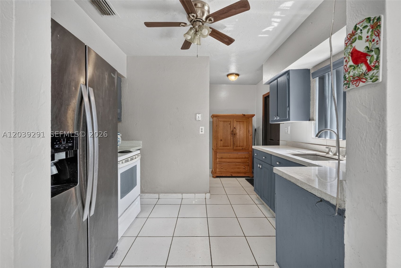 GOLDEN HIGHLANDS EST - Residential