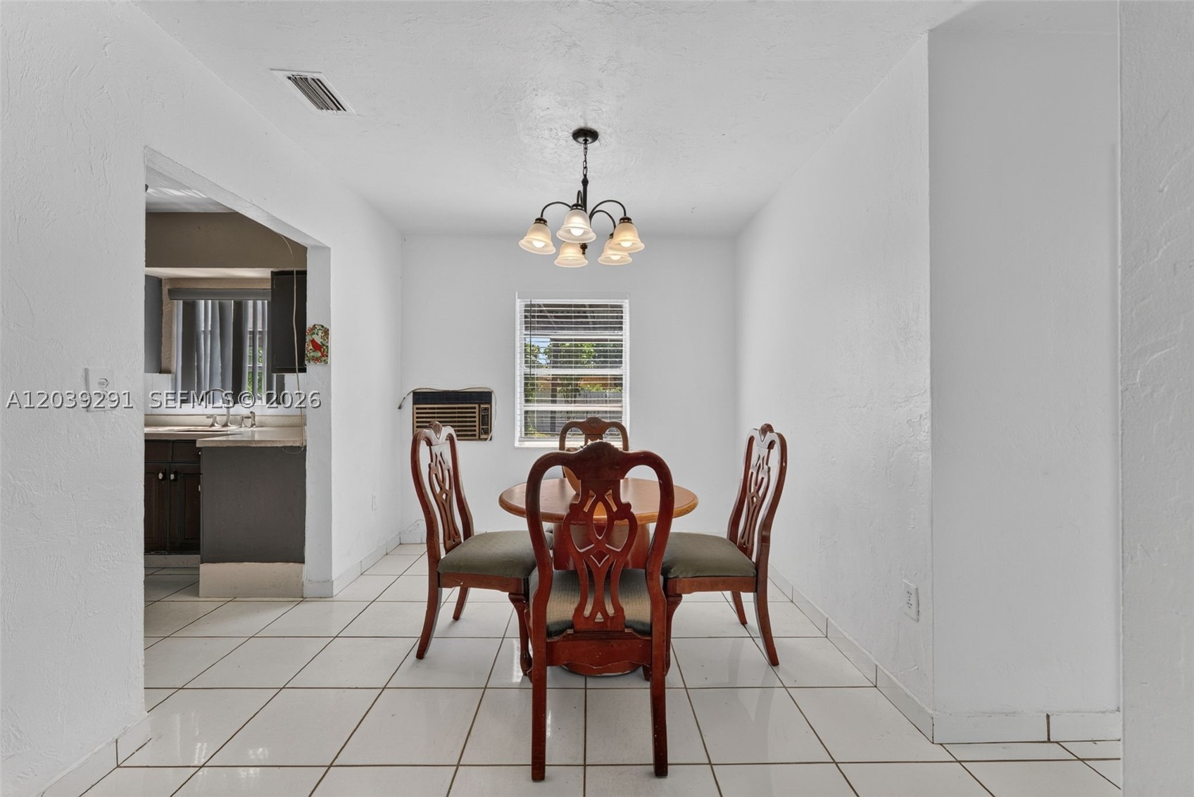 GOLDEN HIGHLANDS EST - Residential