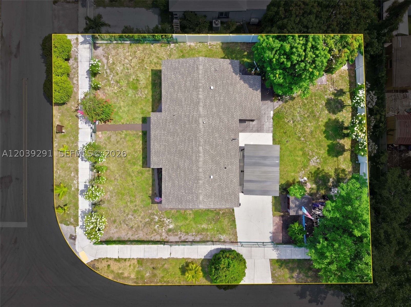 GOLDEN HIGHLANDS EST - Residential