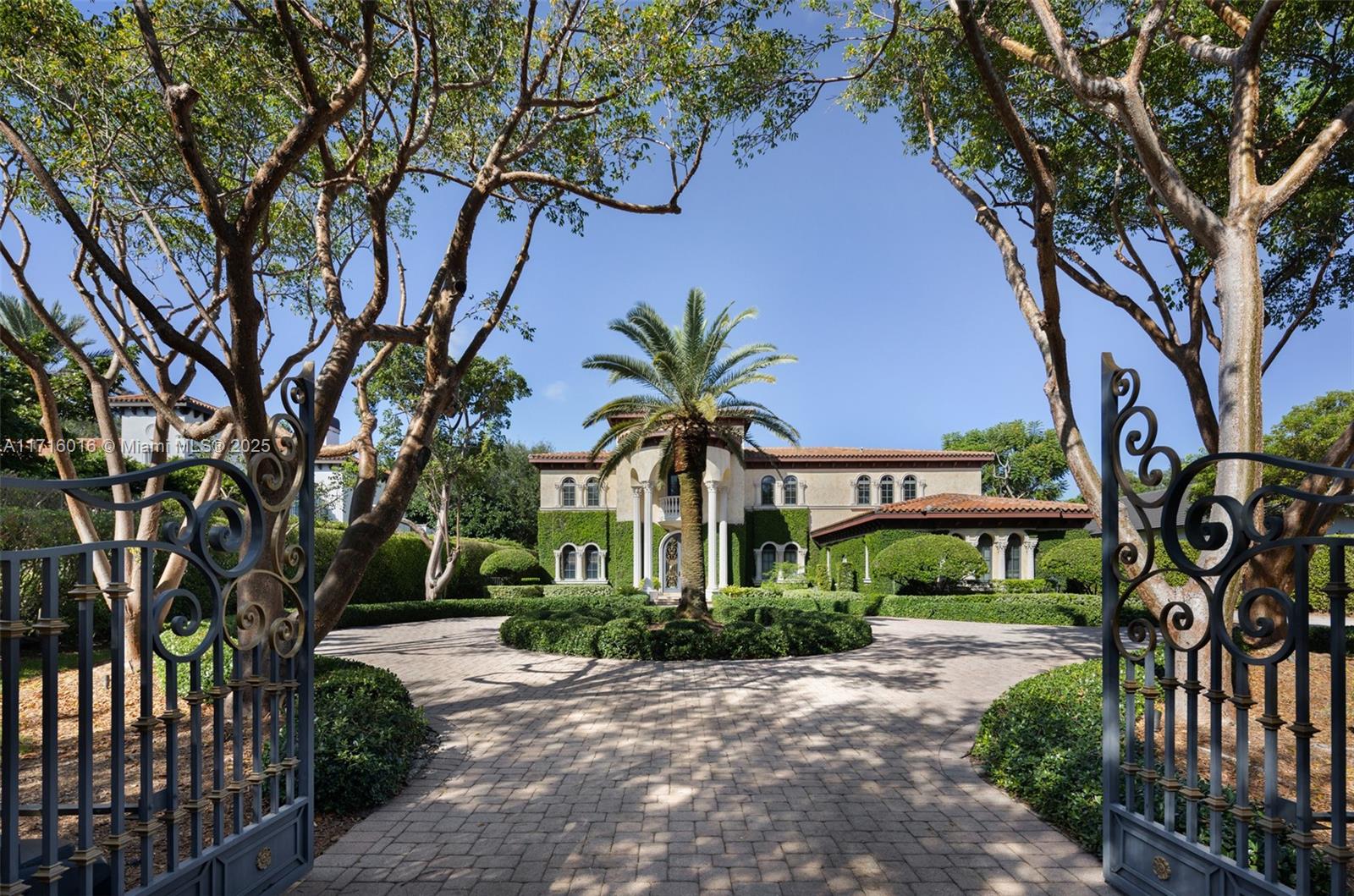 MARTIN SUBURBAN ACRES - Residential