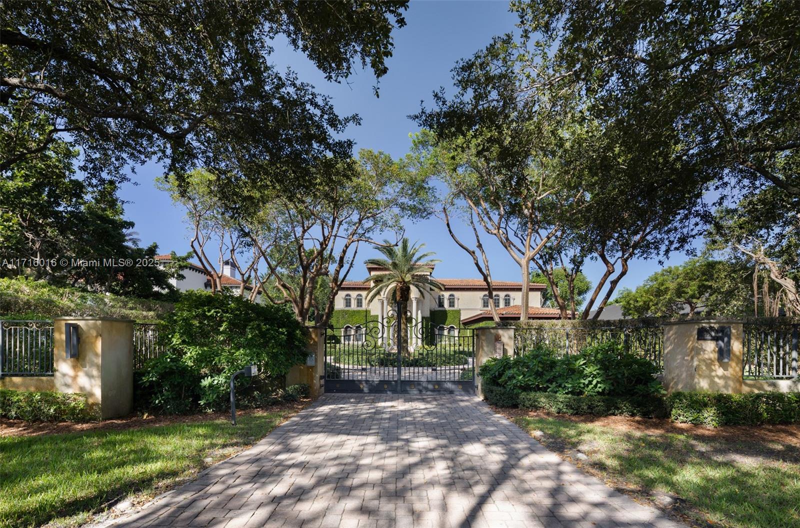 MARTIN SUBURBAN ACRES - Residential