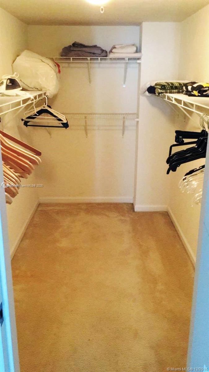 WAVE CONDO - Residential Lease