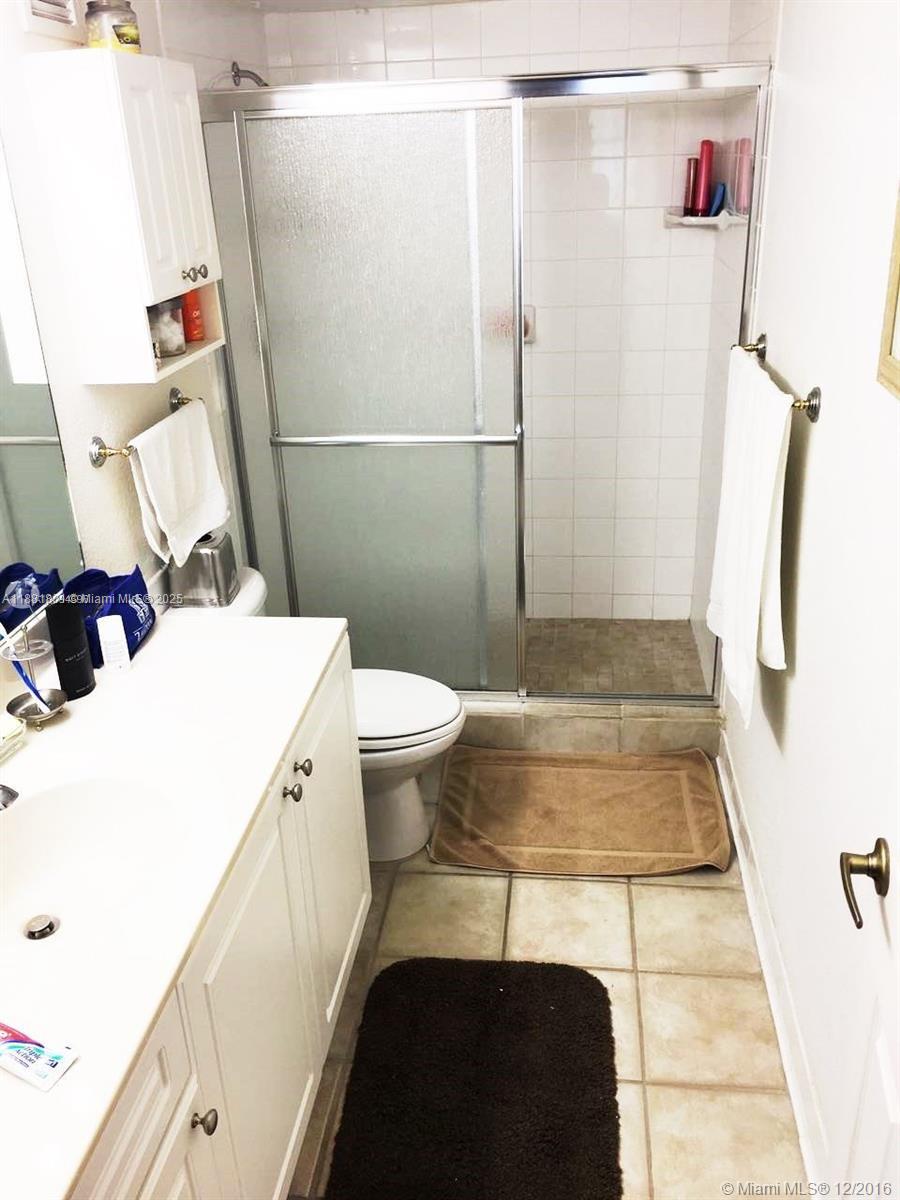 WAVE CONDO - Residential Lease