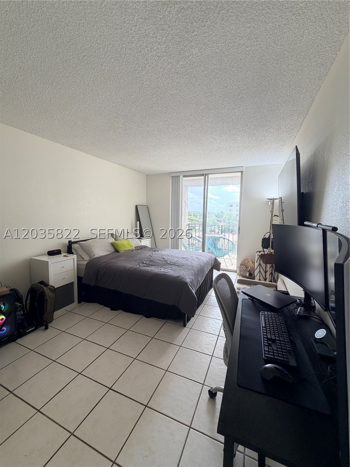 ISLAND SHORES CONDO - Residential Lease