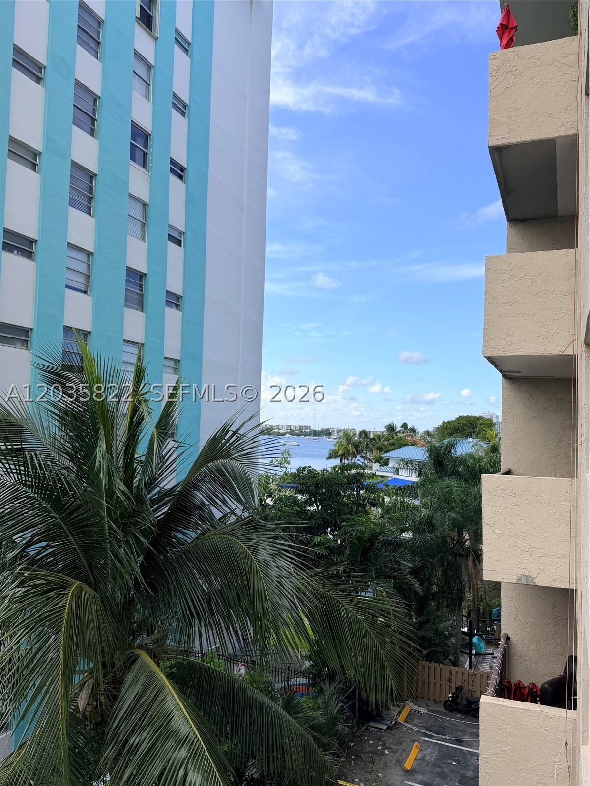 ISLAND SHORES CONDO - Residential Lease