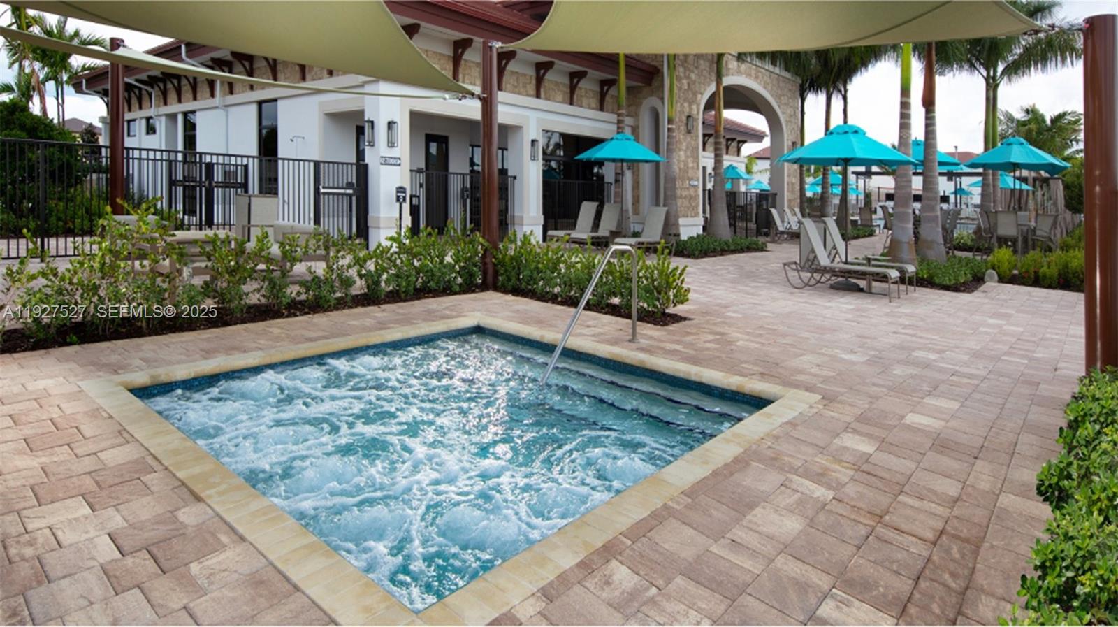 AQUABELLA NORTH REPLAT - Residential