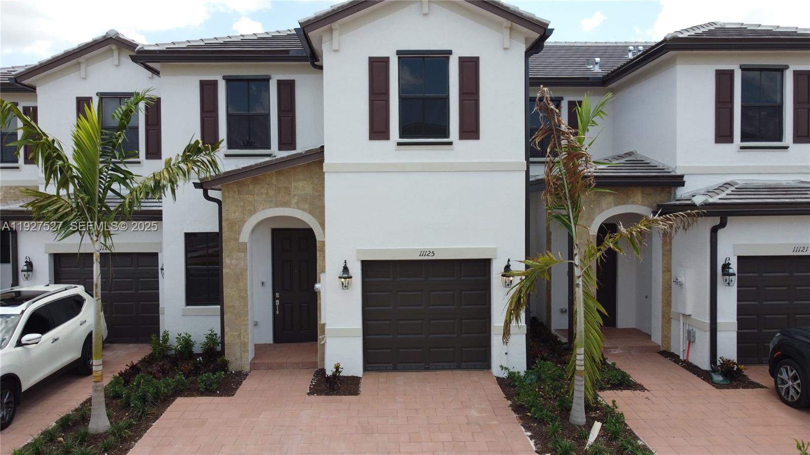 AQUABELLA NORTH REPLAT - Residential