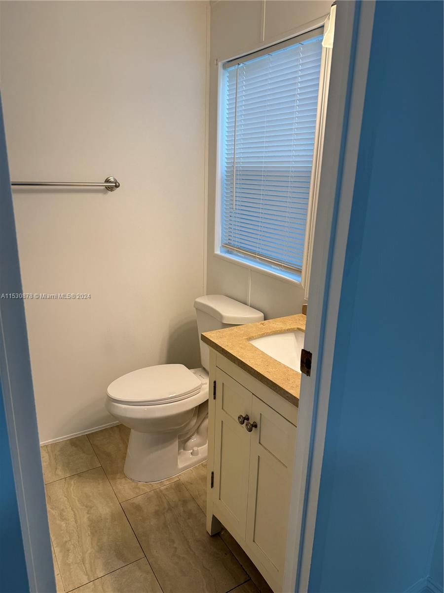 KEY LARGO TRAILER VILLAGE - Residential