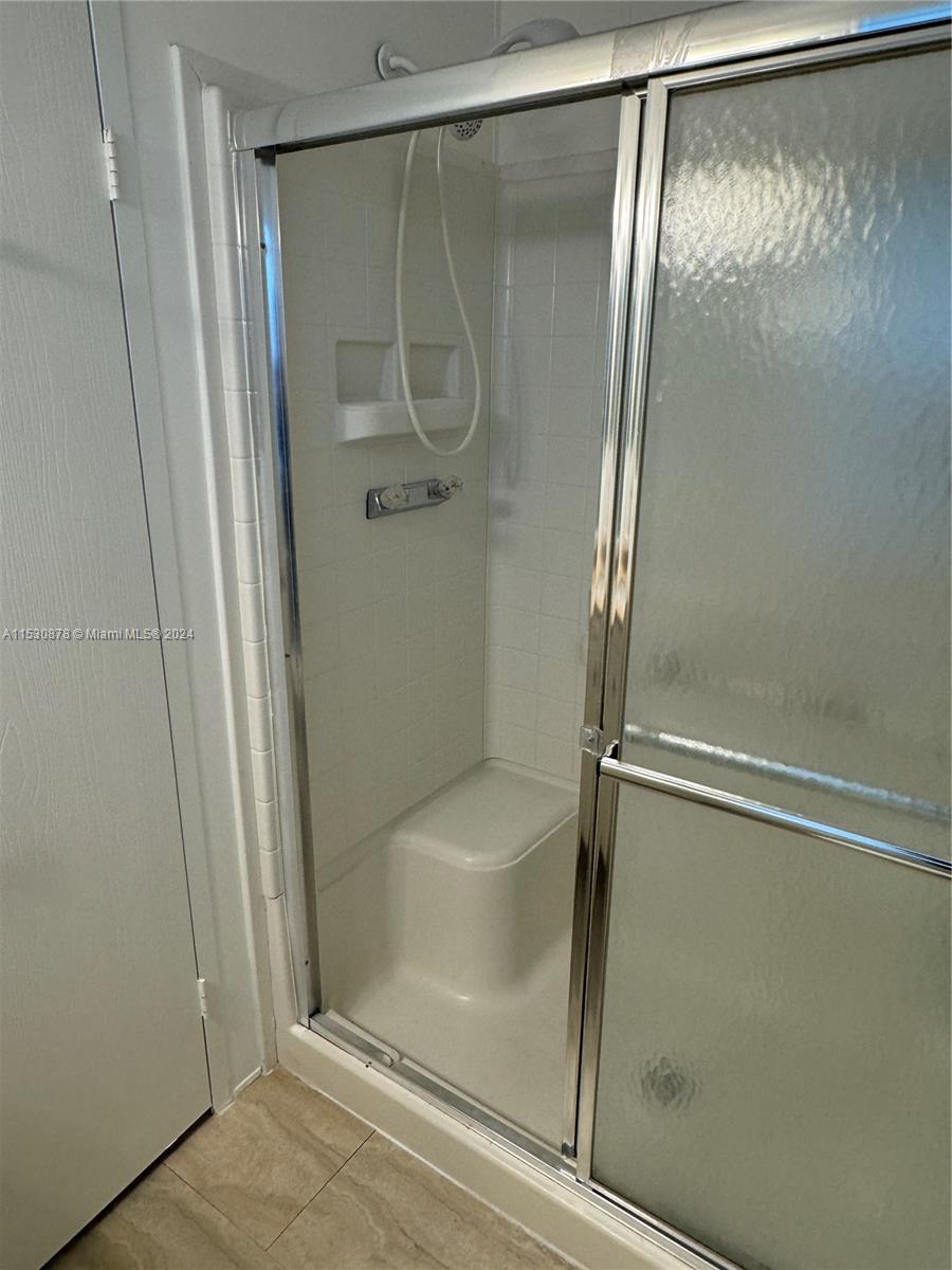 KEY LARGO TRAILER VILLAGE - Residential