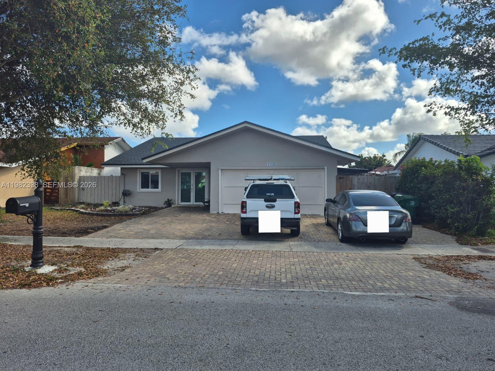 KENDALL KINGDOM - Residential