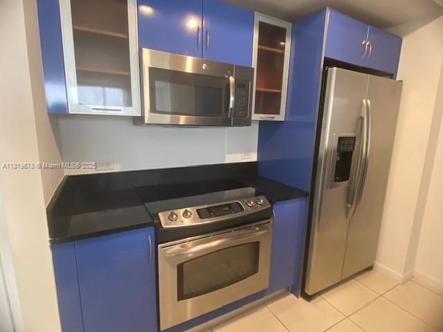 VENTURE AT AVENTURA WEST - Residential