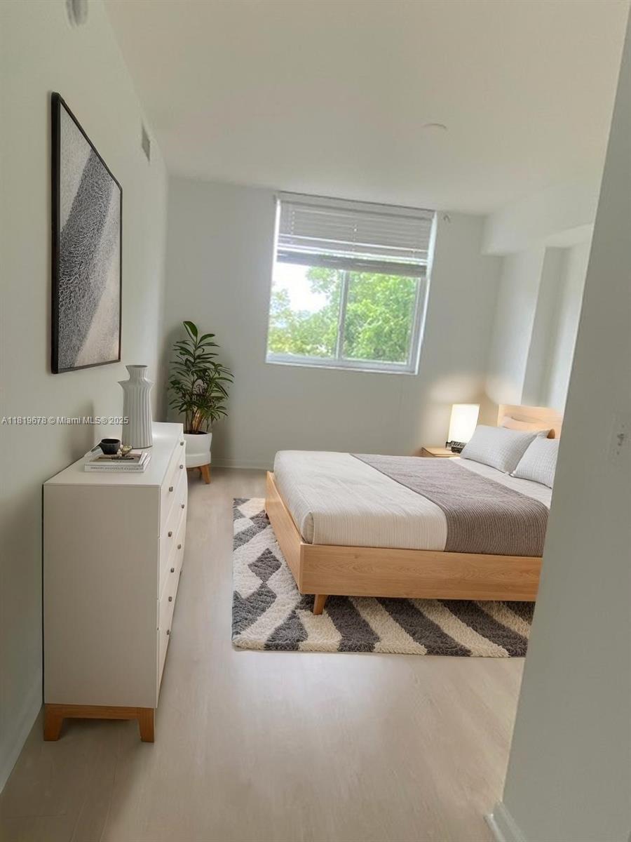 VENTURE AT AVENTURA WEST - Residential