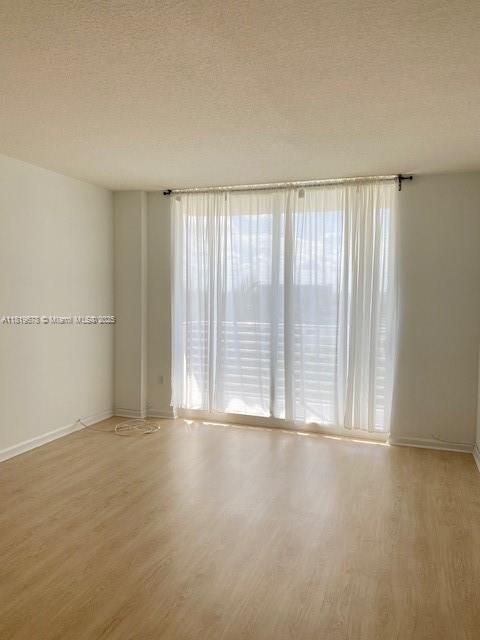 VENTURE AT AVENTURA WEST - Residential