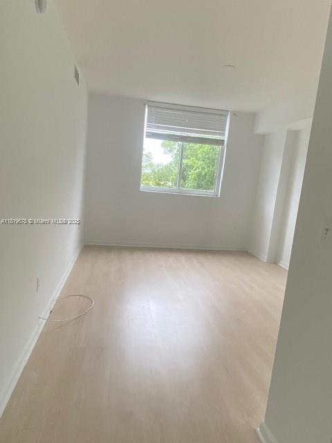 VENTURE AT AVENTURA WEST - Residential