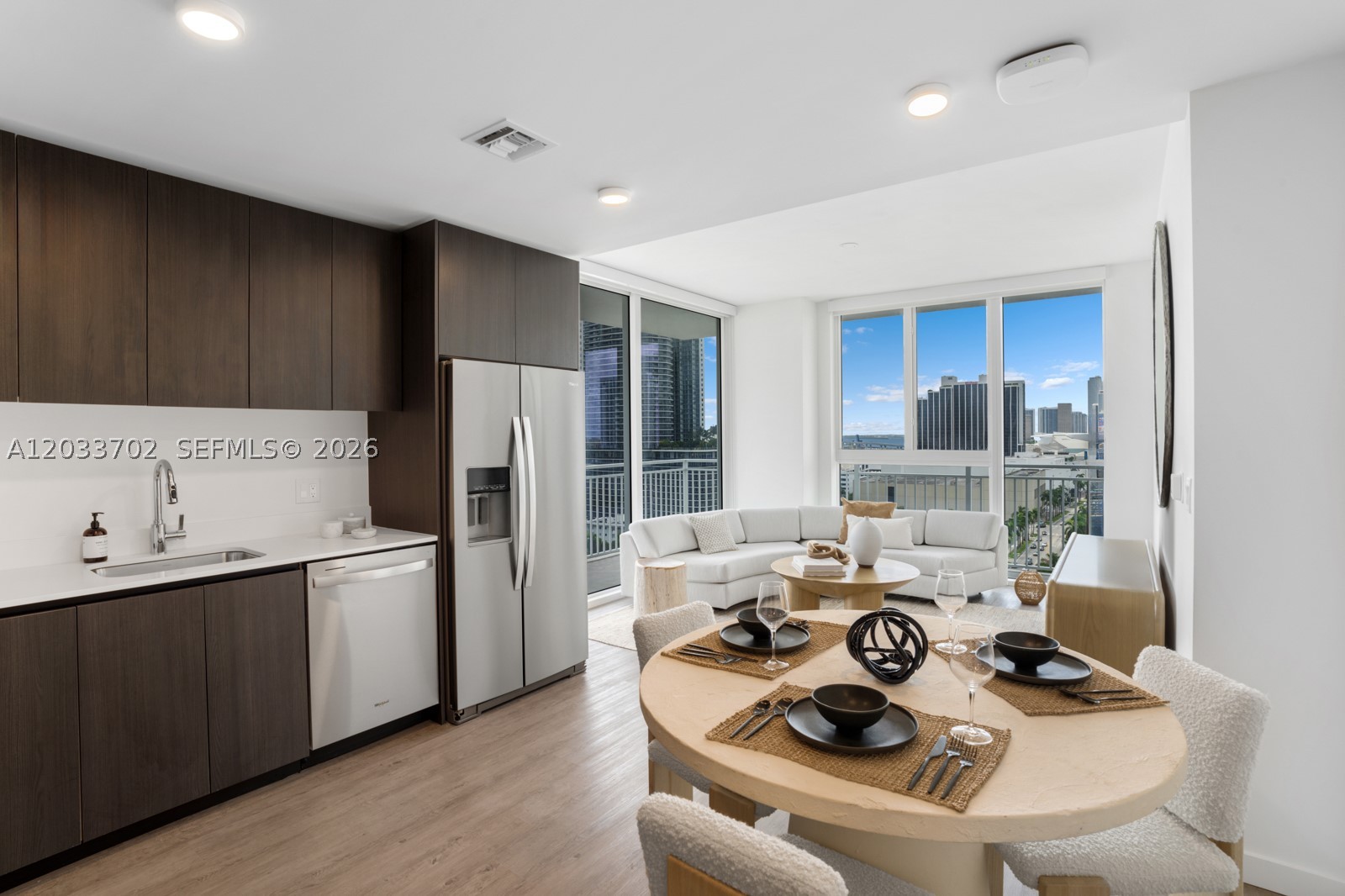 CORAL PARK - Residential Lease
