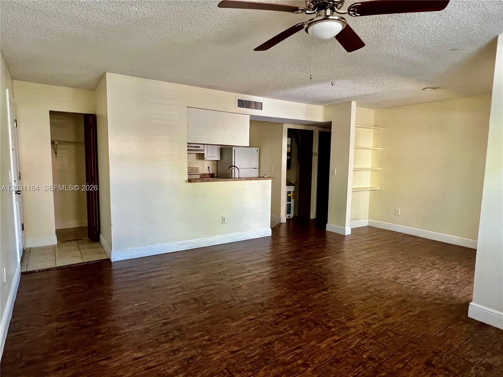 ROYAL POINCIANA CONDO - Residential Lease